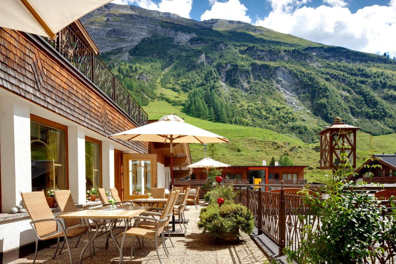 Hotel Berghof Crystal Spa & Sports Tux Exteriör bild